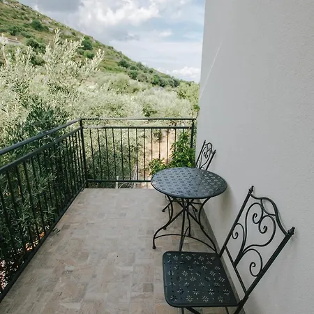 Daire Tomislav Trogir